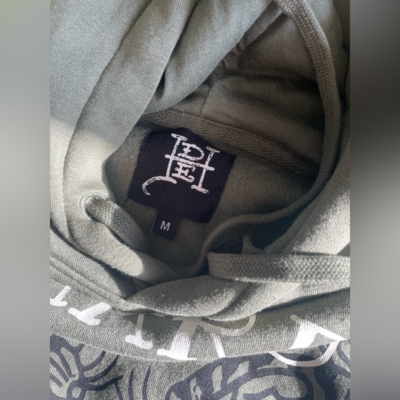 Ed hardy hoodie size med brand new - Picture 2 of 3